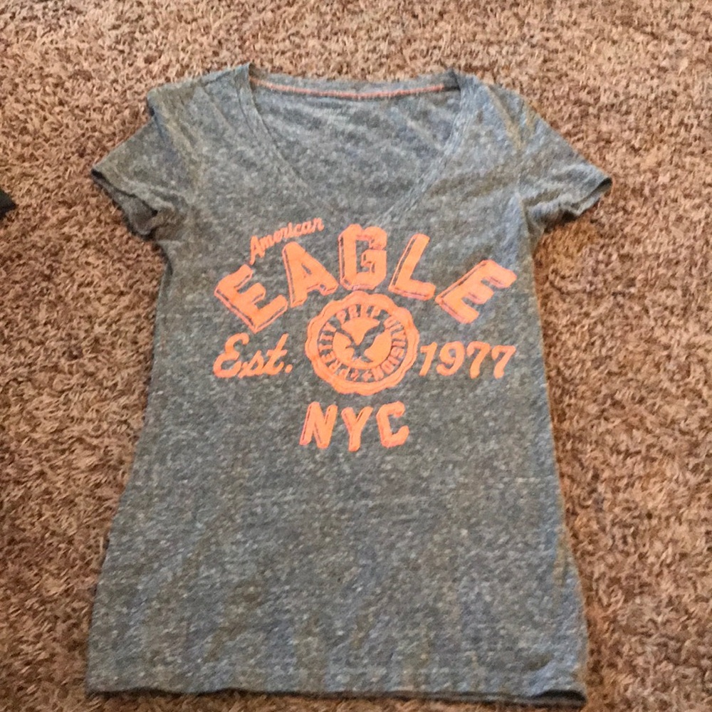 American eagle vneck shirt!